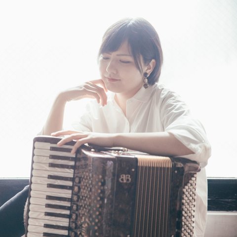 市原朋奈